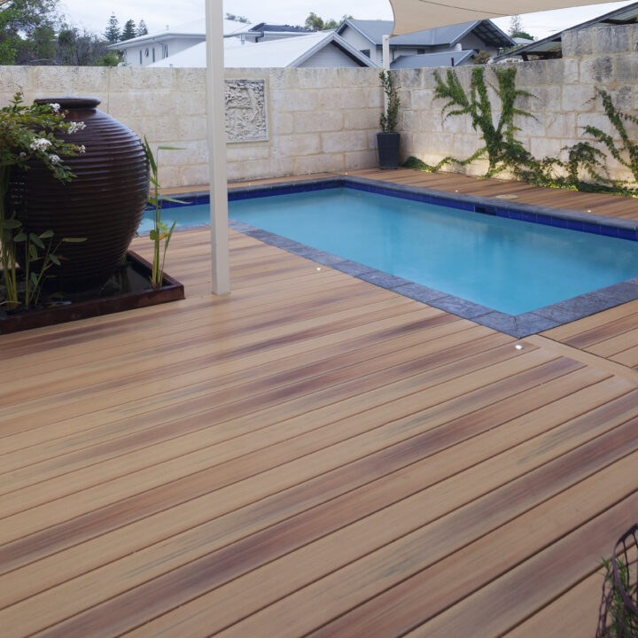 3 Quick and Easy Composite Deck Maintenance Tips